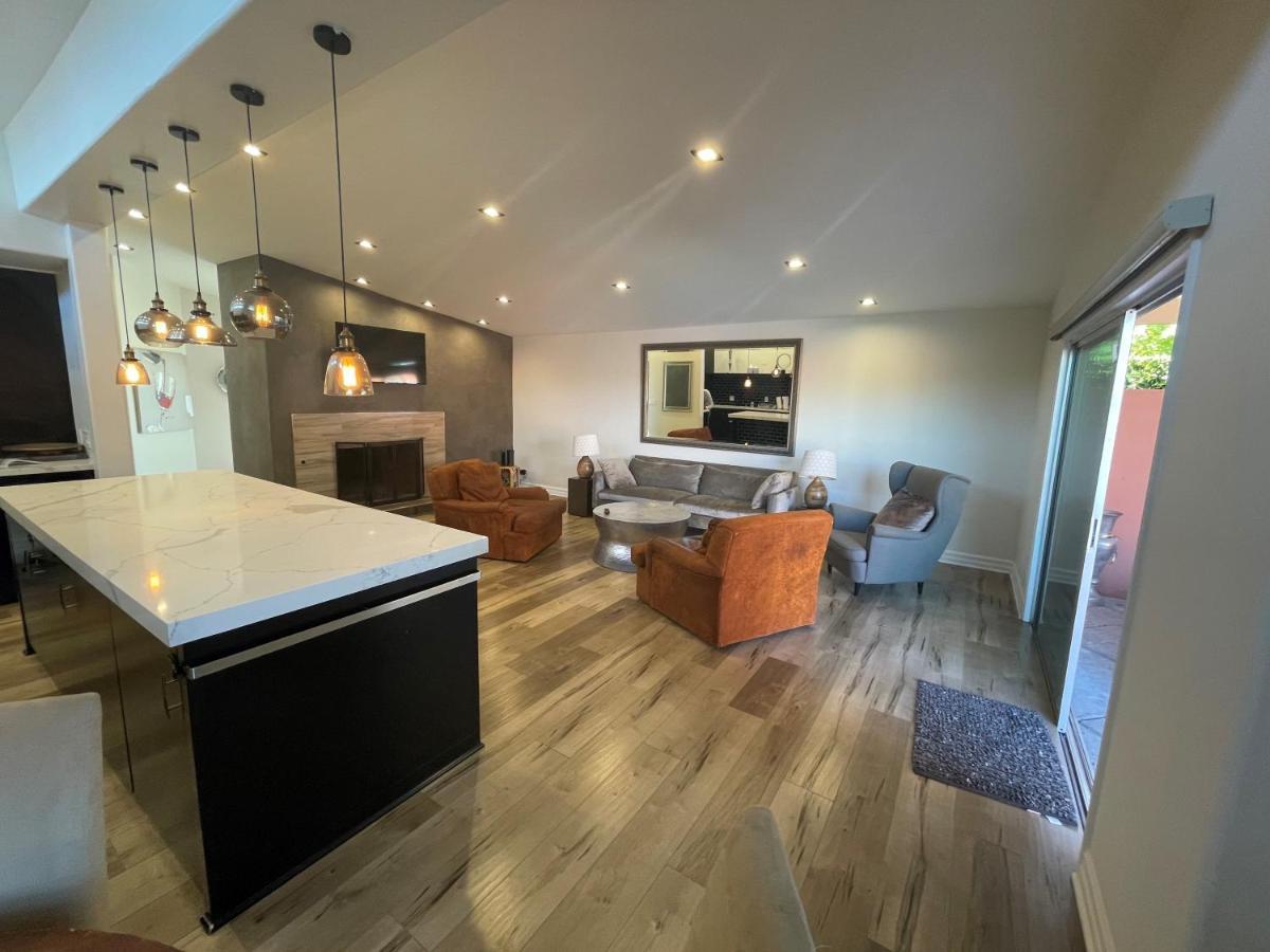 Tranquility In Prime Location With Private Pool Ferienhaus Los Angeles
